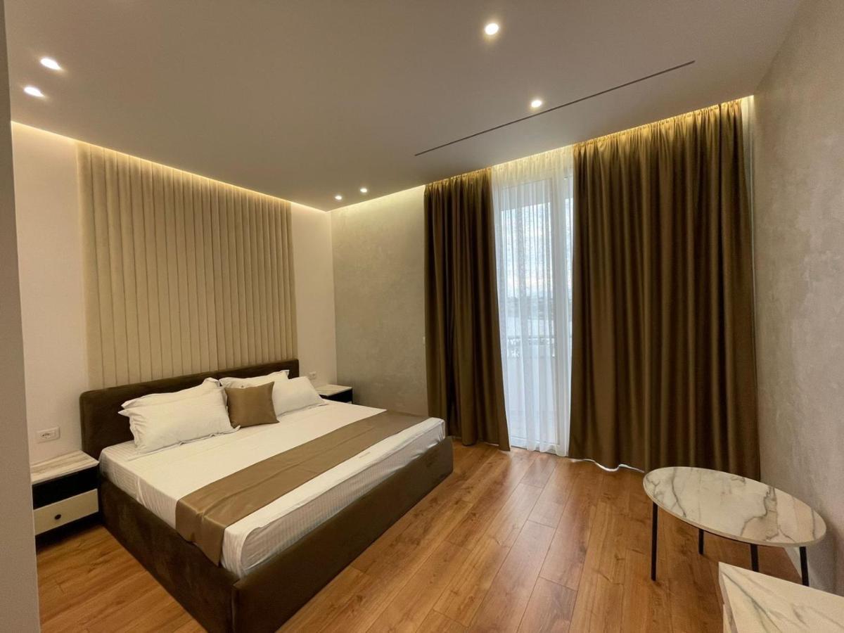 Hotel Ujvara Belsh Kültér fotó